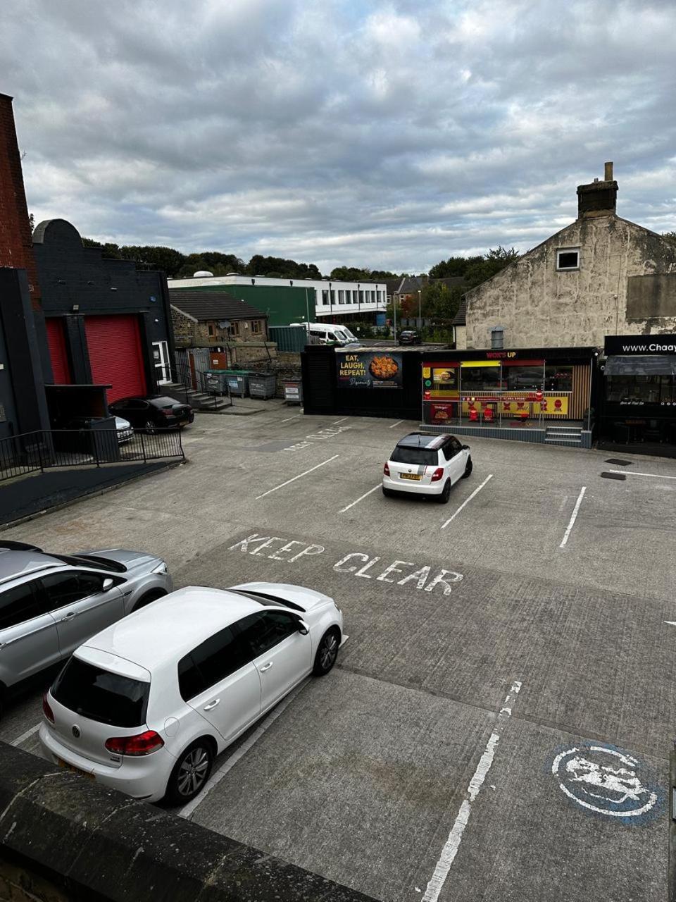 Aparthotel Woolpack Huddersfield Exterior foto